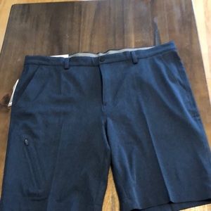 Greg Norman flat front hybrid shorts size 38 NWT